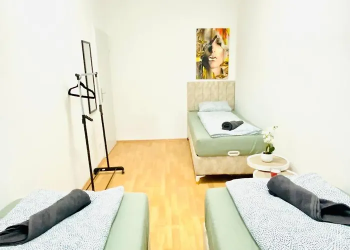 Homestay szállás Comfortable In The 23rd District Of Fr4