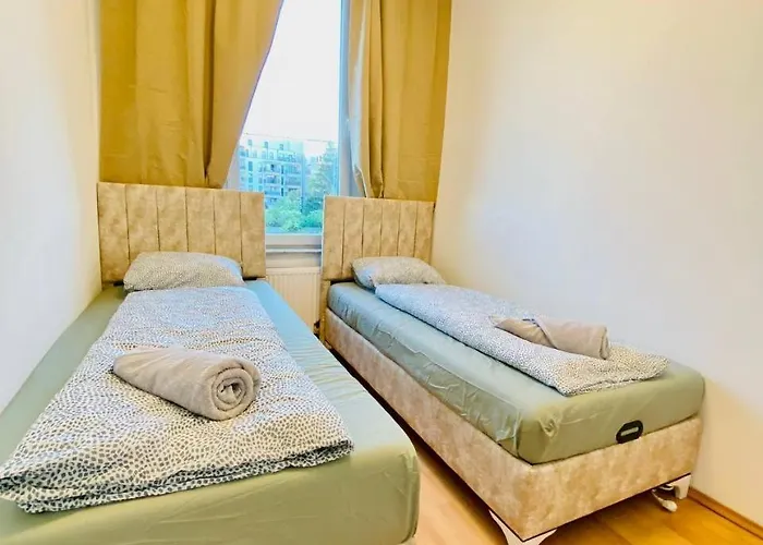 Comfortable In The 23rd District Of Fr4 Bécs