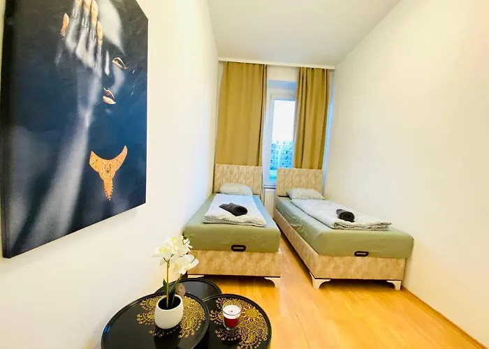 Homestay szállás Comfortable In The 23rd District Of Fr4 *
